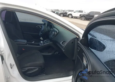 2015 Chrysler 200 Limited из США, поврежденный, VIN 1C3CCCAB3FN641455